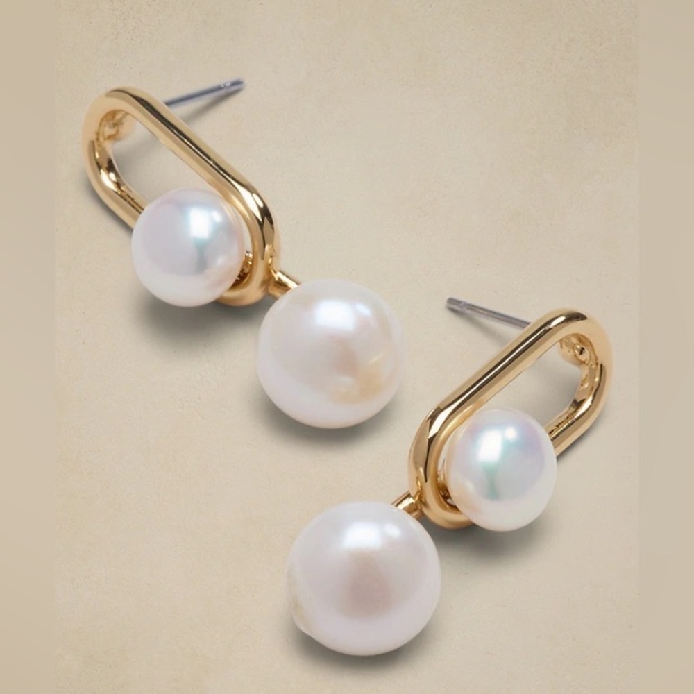 Pearl Drop Gold Elegant Dangly Earrings